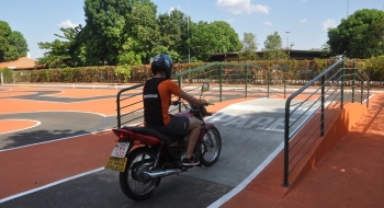 Detran inaugura nova pista de motocicleta em Goiânia
